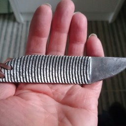 Rough and rustic Stubby blade